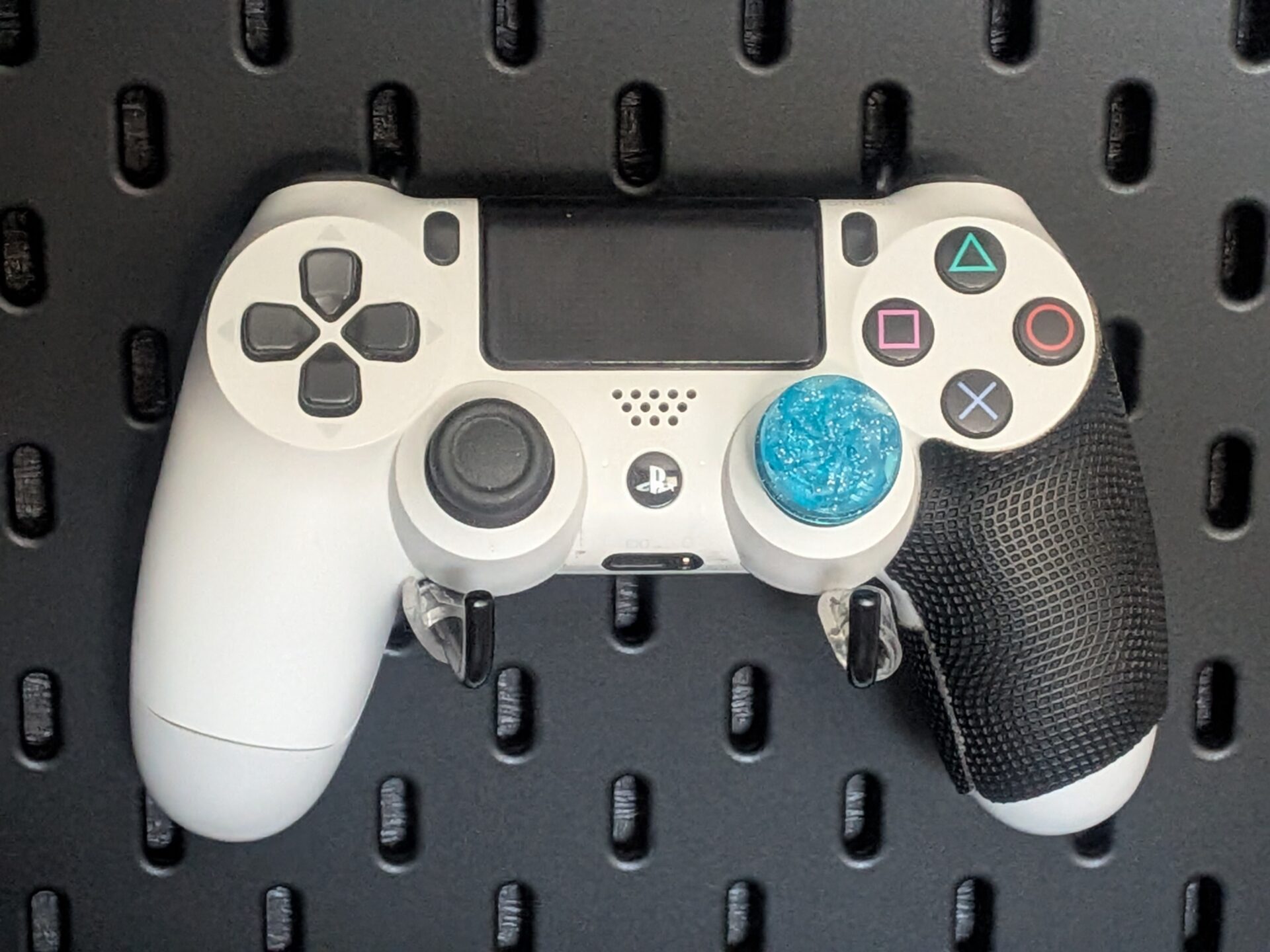 DS4