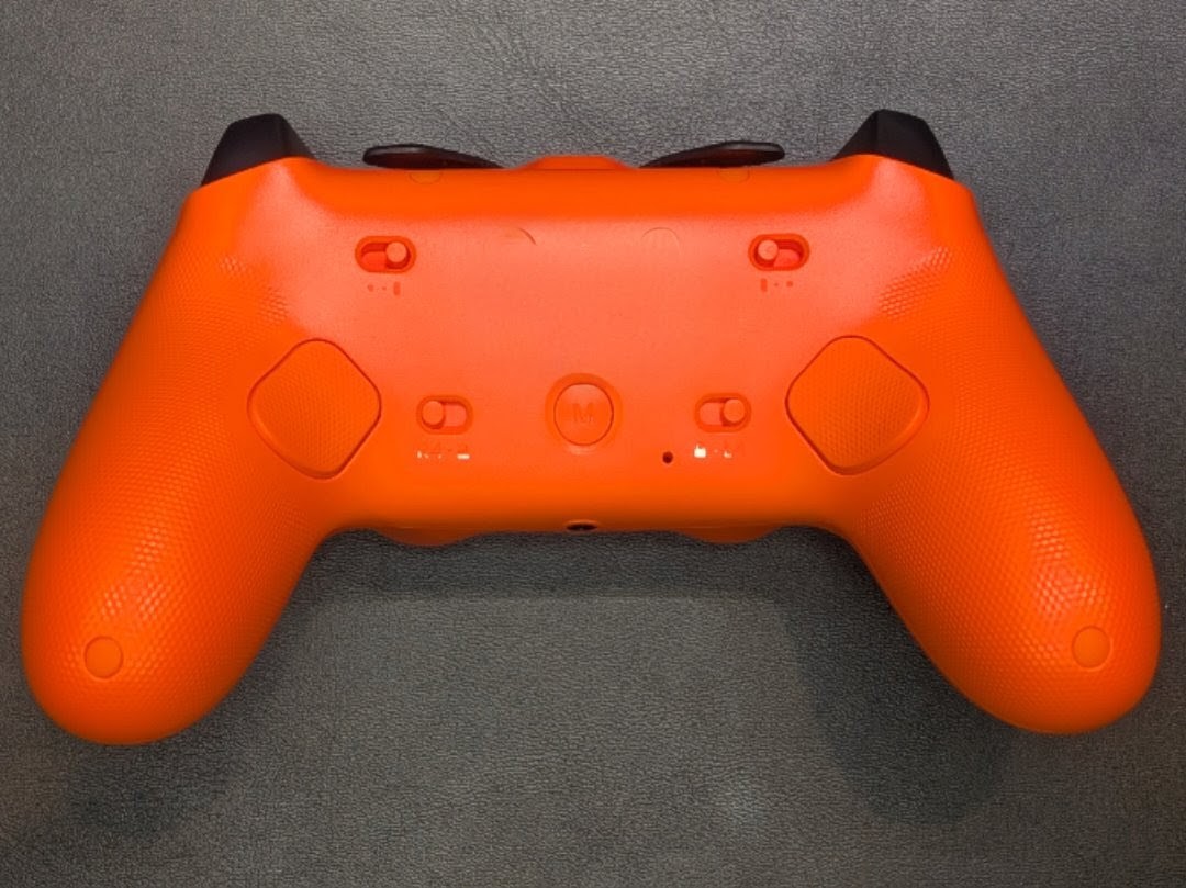 GameSir Tarantula 8K PC 背面